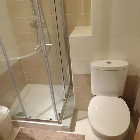 Windsor Point 2 *