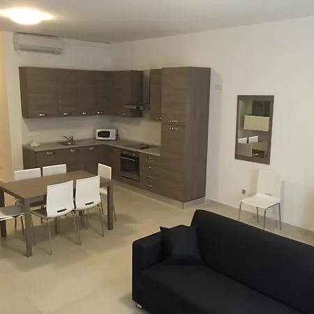 Windsor Point 2 Apartment
